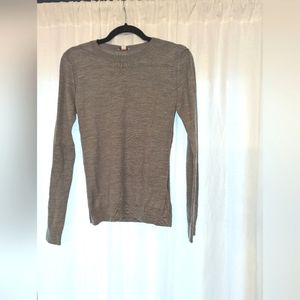 NWT Gap Merino Wool Sweater - L, fitted cut